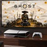 PS5 Slim и DualSense перед телевизором с официальным промо-артом Ghost of Yōtei